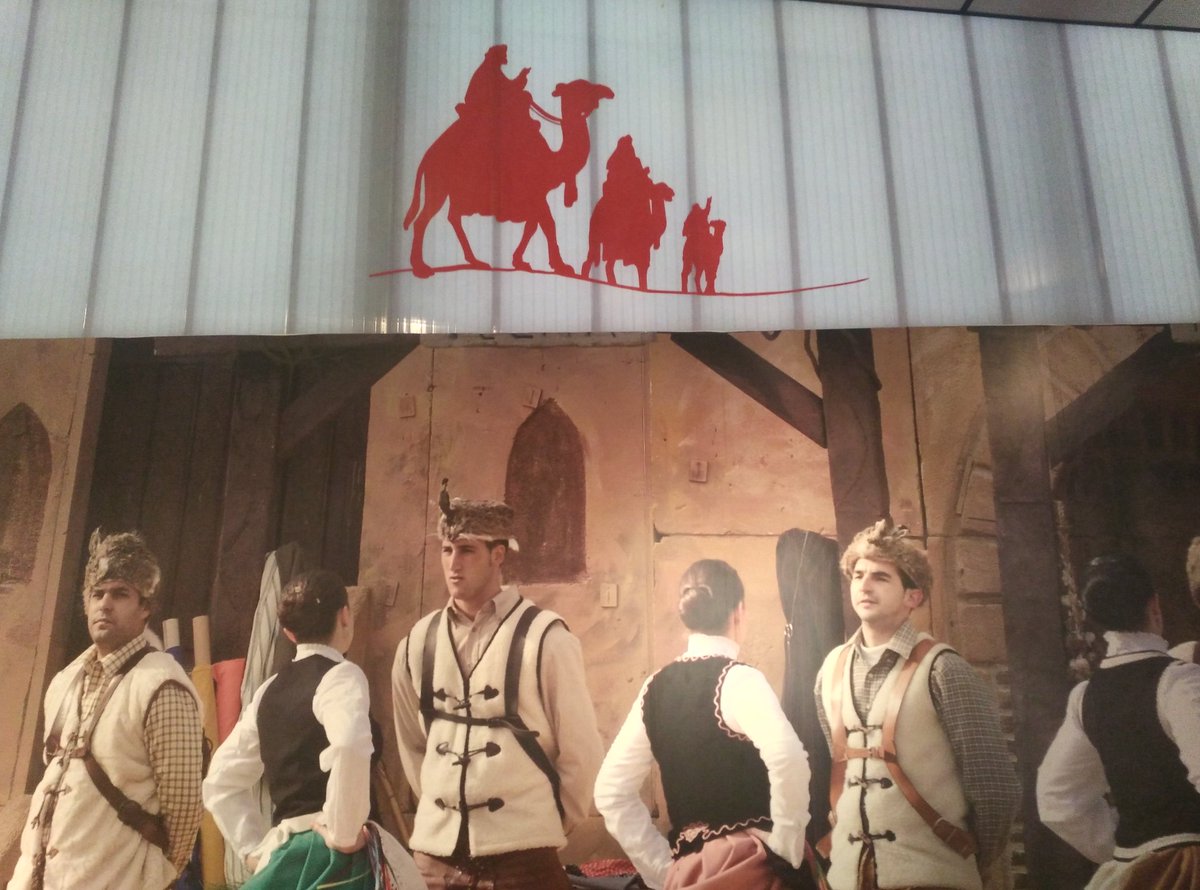 ReyesRochaB's tweet photo. Fijaos si hay magia en El Viso, que los Reyes Magos tienen un museo. #autode los ReyesMagos #AunahoraCórdoba  #LosPedroches  #15AñosContigo  @gysa_landjaguar @Cruzcampo  #ElViso  @cordoba_turismo  @RedGuadalinfo https://t.co/jUkR6tRC4w