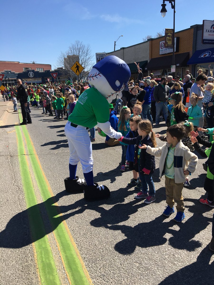 NBCBaseball's tweet image. Laces had a great time @HistoricDelano St. Patrick’s Parade!