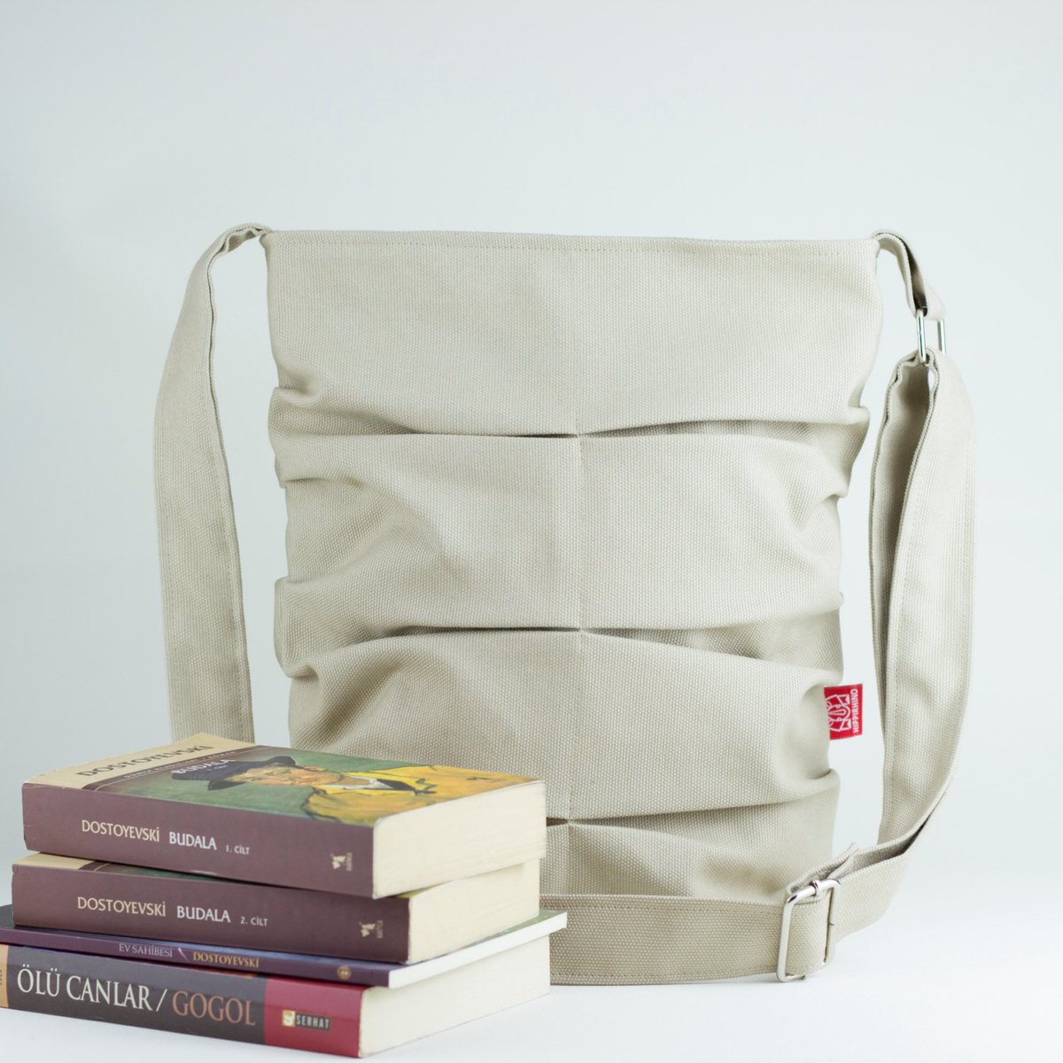 hippirhinobag's tweet photo. #purses #shop #handmade #colors #blogger #school #universitylife https://t.co/Yq7UJQKSKs https://t.co/LYLR8WwaH6
