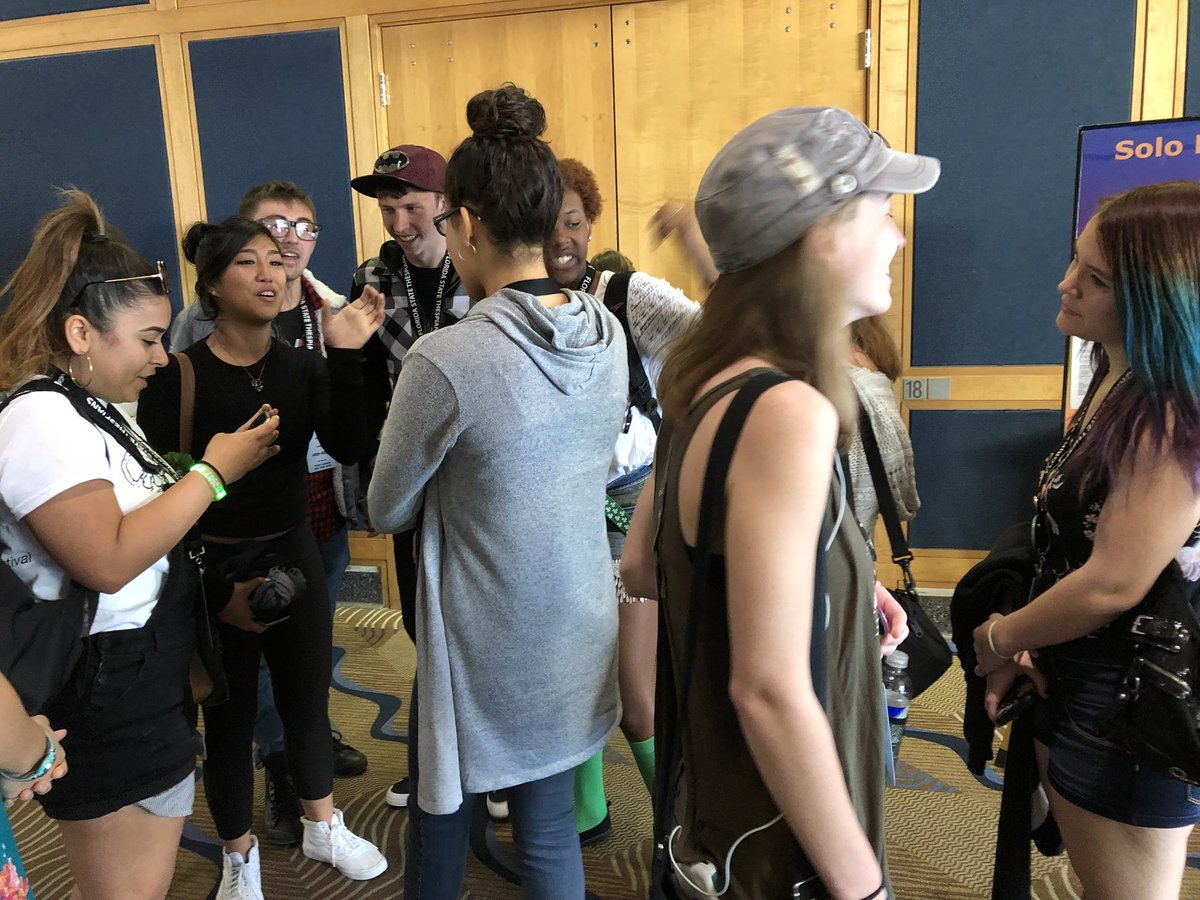 troupe_4376's tweet image. Earlier today the troupe congratulating Jade on her stunning solo performance!