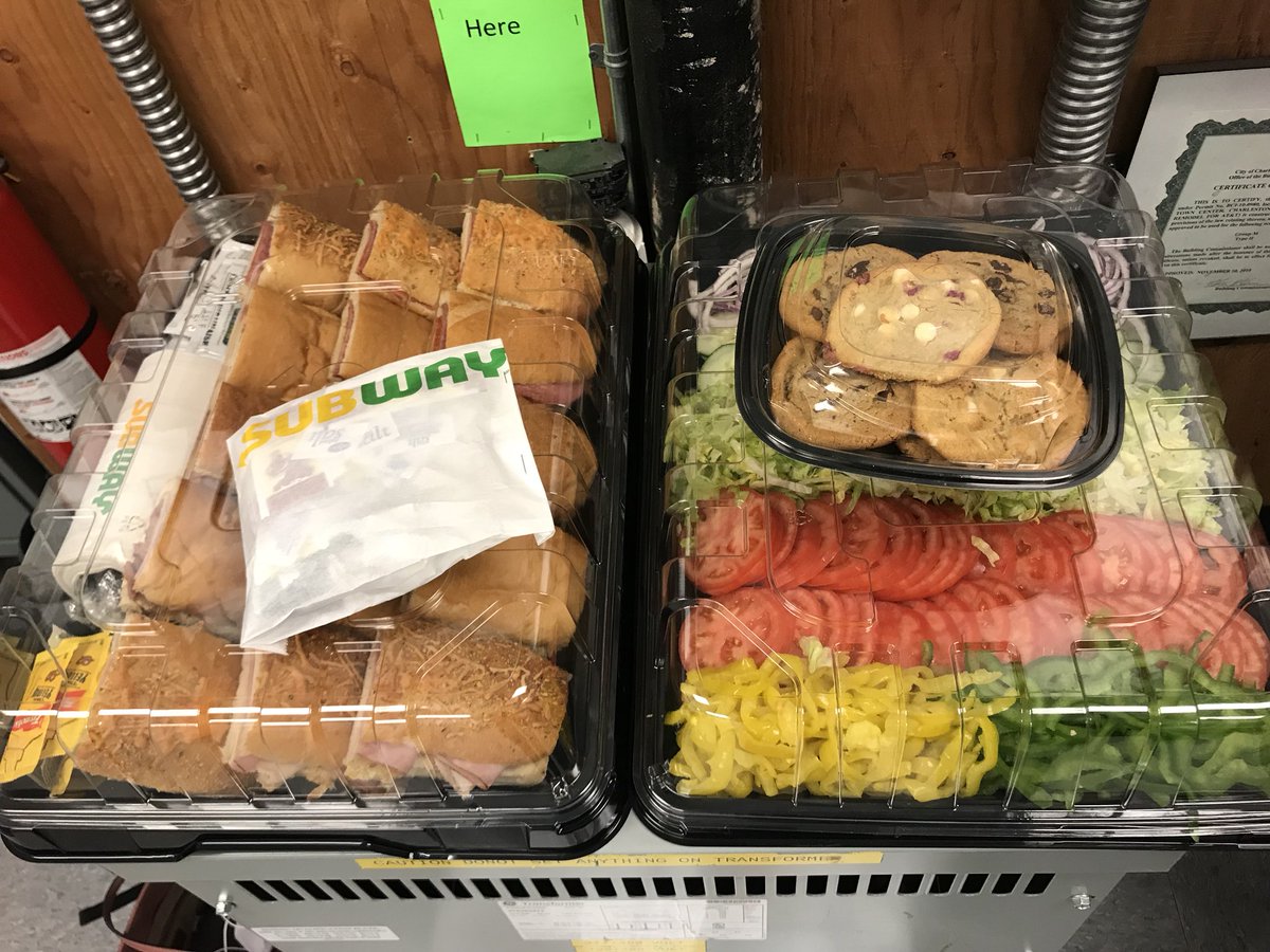 Samsung showing Town Center some Love today! Subway and free gifts for everyone! #Samsung <a href="/DaleB1/">Dale S. Brown</a> <a href="/CShaneSmith1/">Shane Smith</a>