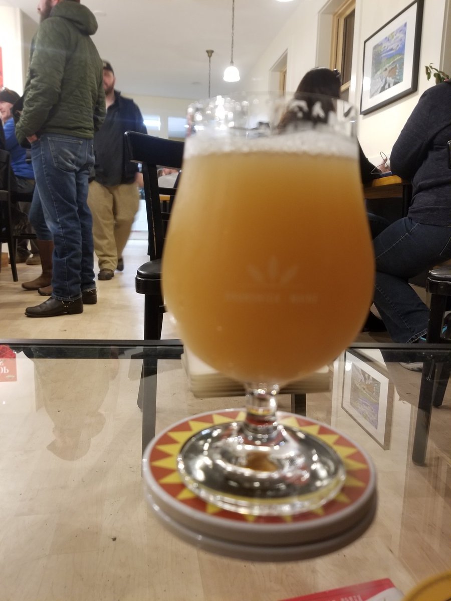 InsuranceOnTap's tweet photo. @moderationbeer is open and it's #SaintPatricksDay so if that's not good news idk what is. https://t.co/LcEcur8Hpj
