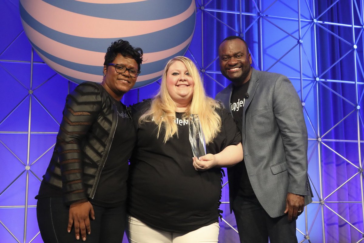ATTTeamJoel's tweet photo. #DavSummit Davenport Winners Brent, Michael, Kalista &amp; Timeka #attsummit2018 https://t.co/lqVlKEi05S