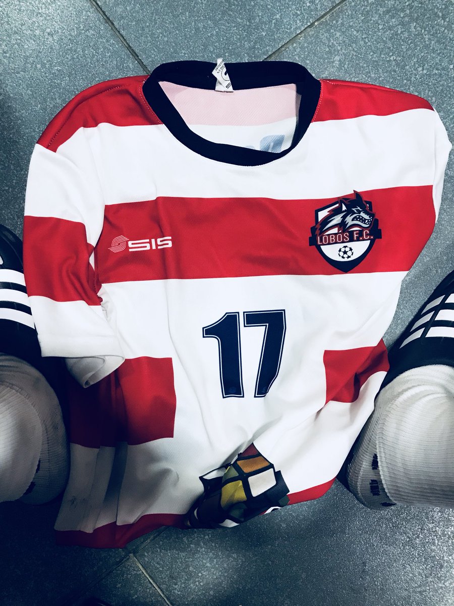 LobosFC_'s tweet photo. Otros 3 puntos que se consiguieron a huevo y empuje, para seguir primeros en el grupo A, vamos nosotros! #Lobos2018 https://t.co/fobYtRFSez
