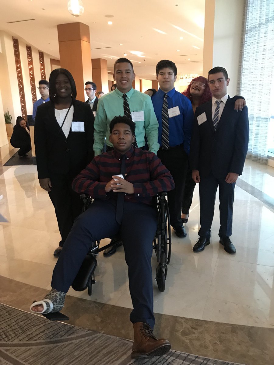 SpartanMagnet's tweet photo. First group to test for the day! Good luck SMS 🍀#latepost #fblaslc @FloridaFBLA_PBL @CTEMiami @ShenandoahMS https://t.co/szXkdMuhjU