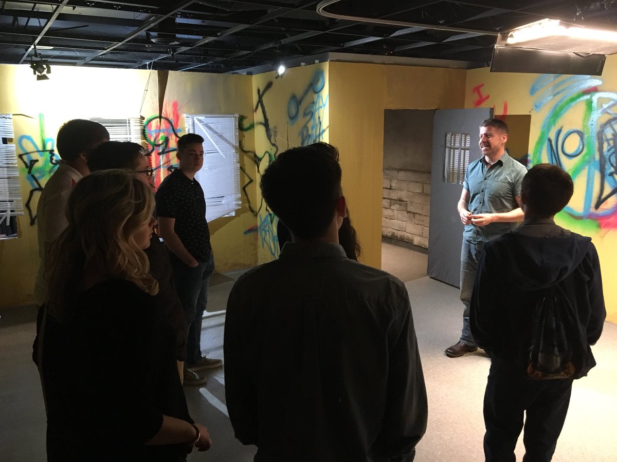 DMSProf's tweet image. Thanks @jercasper for the awesome tour of @LAFSC ! I’m sure you’ll see some of these @_COMUnion students in your program in the near future!