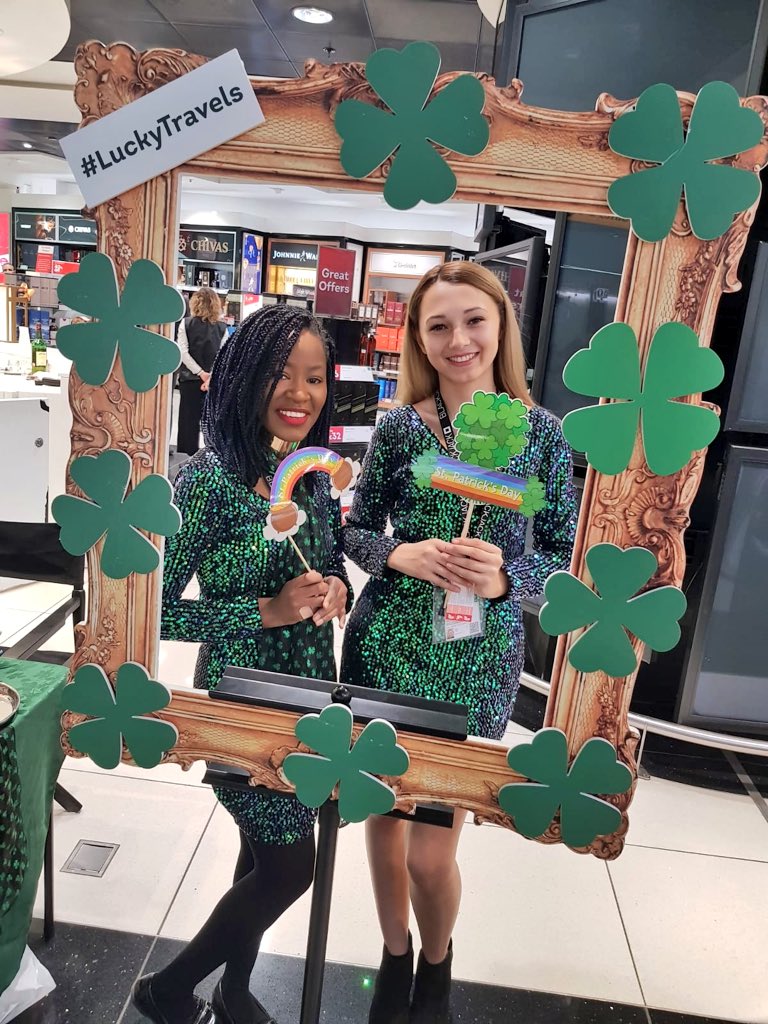 Aliya_Ladha's tweet photo. ☘️☘️☘️ Our fabulous @BlackjackAgency Contentainment team Akira and Jess in @WorldDutyFree @HeathrowAirport ✈️🌏 Terminal 4 today celebrating #StPatricksDay2018 with passengers! #LuckyTravels ☘️☘️☘️ #Contentainment #TravelRetail https://t.co/hyQudm1cVg