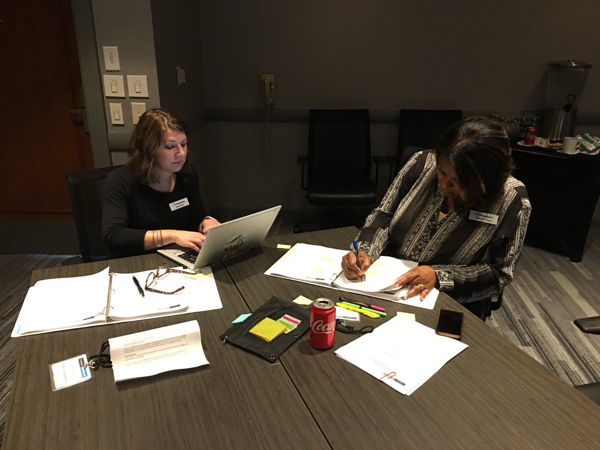 Alonso_SharonC's tweet photo. SB Teachers/ Facilitators engaging in the purposeful planning process. #SBNationalFaculty #SpringBoardPL  #Fab5 https://t.co/g0YtfhHp8K