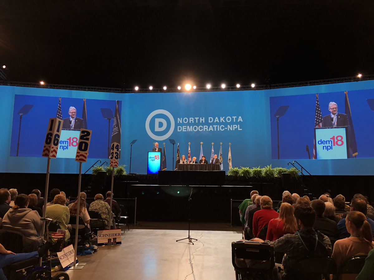 hansonfornd's tweet photo. Aaron Krauter officially nominating @BenjaminWHanson for the U.S. House #ndpol #DemNPL18 https://t.co/BehoYhBwW8