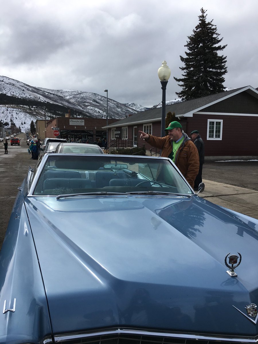 jontester's tweet photo. How do we celebrate St. Patrick's Day in Montana?
Butte parade: ✅
Anaconda parade: ✅
Classic convertible: ✅

#mtpol #testertime https://t.co/wh0A6Lzu86