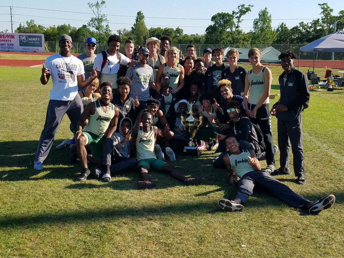 GJHSTrackNation's tweet photo. 3peat!!! Boys did work and brought home the Polk County Championship in a landslide! @flrunners @PolkPreps https://t.co/eY7hH4ZXKl