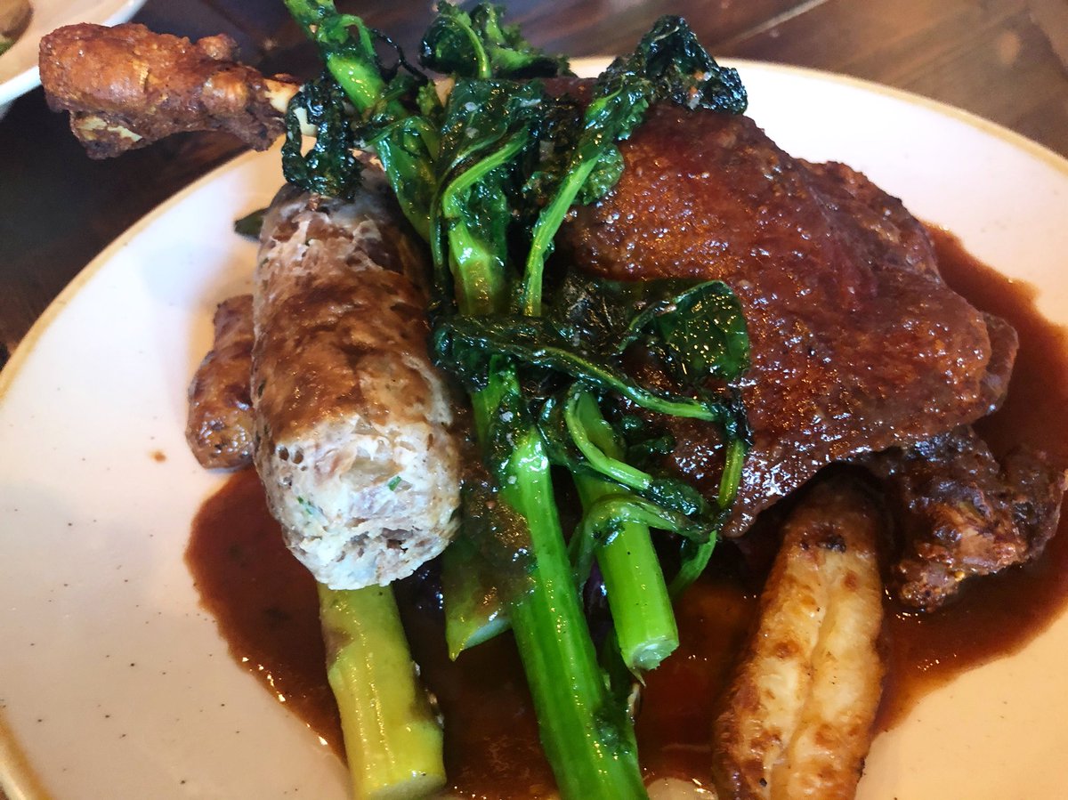 MarcoPolo_Resto's tweet photo. Try our Duck Confit! A duck leg and house made duck sausage served with potatoes, braised red cabbage, rapini, and asparagus with a fig red wine sauce! Get this mouth watering dish before it ends! #duck #yummy #duckconfit #yummyfood #food #foodcoma #drinks #wine #beer #cocktails https://t.co/RoGKn7qxN4