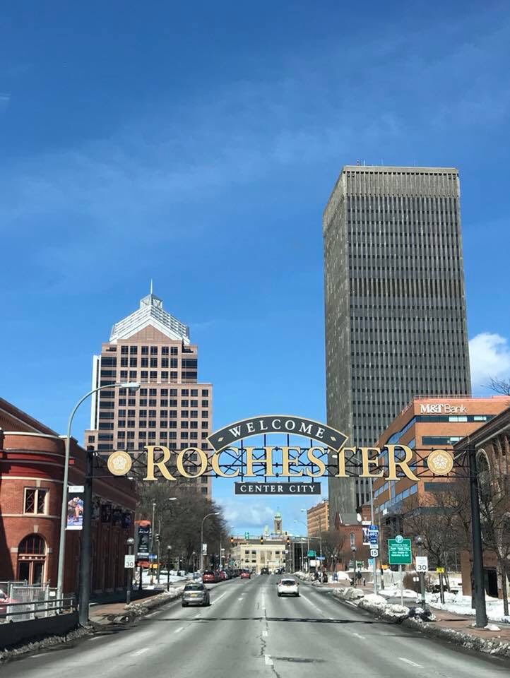 WendyMillsTV's tweet photo. Great to see so many people downtown for the #StPatricksDay #ROCPARADE2018 #RochesterNY photos: Sybil Gilmore https://t.co/y0rNRIoytt