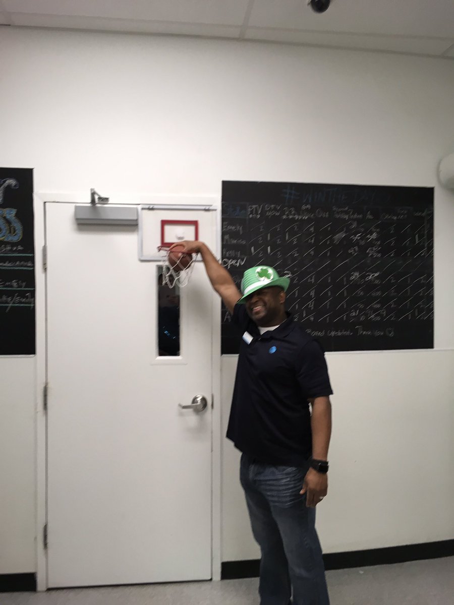 SJTC_ATT's tweet photo. Daryl with a DTVNOW at that Town Center again! St Patrick's Day Ballin. His Blue Devils won too. #BooDuke #TownTalkers @teamgrayT @CristySwink @paul_woodbine @Nadine45724308 @BairOnTheBeach 15 Entertainment today! #SlamDunk https://t.co/QFqMrq1iam