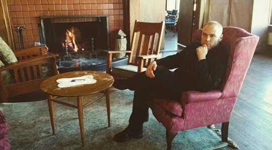 rigtimeband's tweet image. Come to The Moline Club tonight and let old man Bryan read you a tale of adventure and mayhem.

#CoolVenue #ThisPlaceIsAwesome#TheMolineClub #BadAss #MasterpieceTheater#Fireplace #RIGTIME! #InnerstrengthRecords#AllAgesOrNothing #Heavy #JumpInTheFire