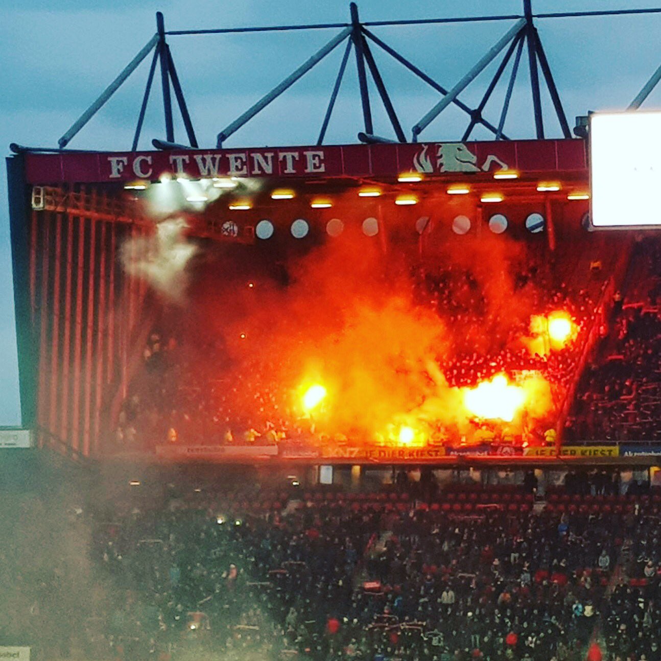 DYhYiAIX4AArgkX.jpg:large