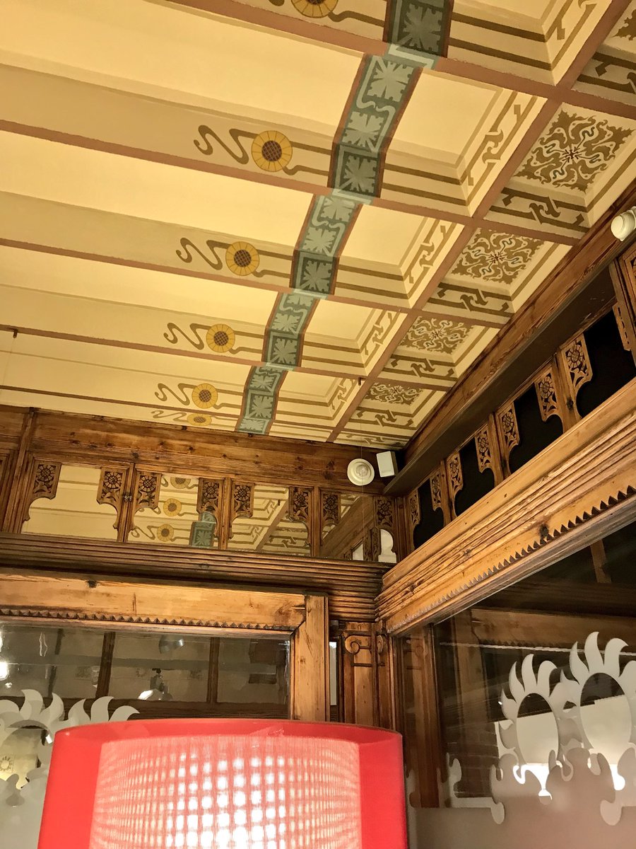 inspiracion_al2's tweet photo. Nos das un RT o un ❤️ ? #Hoy #continuamos #disfrutando del #modernismo en #Barcelona ‼️ #boveda del #edificiobbva #plaza #Catalunya , #museu #fundacioantonitapies, @CasaBatlloGaudi y #casacubiñas
#SIGUEMEYTESIGO por #diseño #architecture #arquitectura #design #diseño https://t.co/2xVi14myey