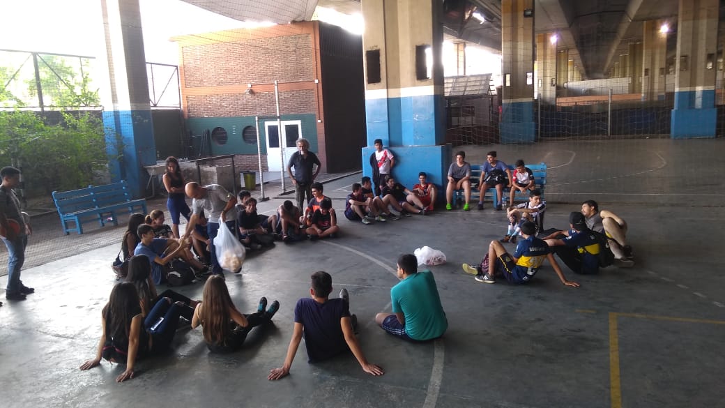 Jovenes transitando espacios donde desarrollan sus potencialidades #DistritosEducativos <a href="/Soledad_Acunia/">María Soledad Acuña</a> <a href="/andreabruzos/">Andrea Bruzos</a> @escuelabiertabs