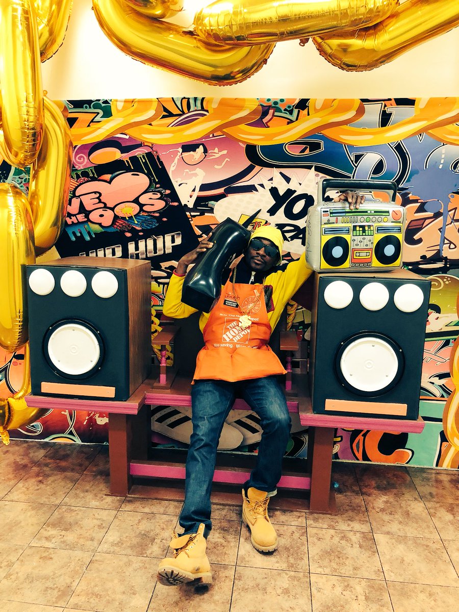 The celebration continues let’s continue to party like its 1995!!!! Starret city!!!#SuccessSharingWeekend