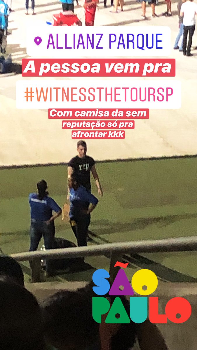 SrGLOBAL's tweet photo. Palmas pela coragem, porque noção não tem KKK #WelcomeToBrazilKatyPerry #WitnessTheTourSP https://t.co/cd5VKorT2j
