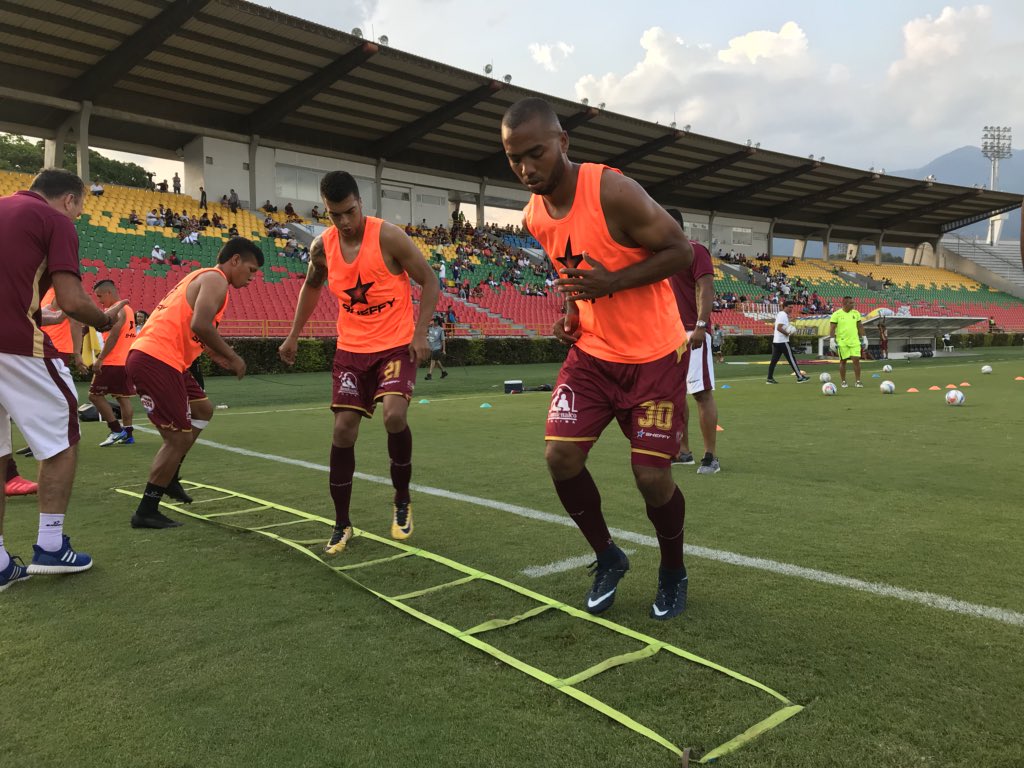 cdtolima's tweet photo. #CalentamientoPijao https://t.co/tOcLuldnQi