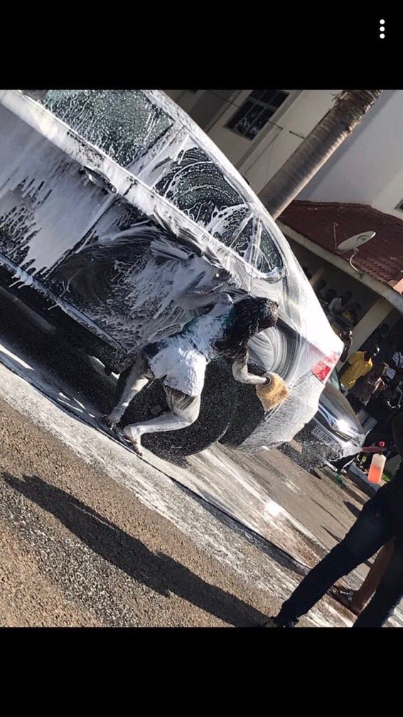 wuuhuuu1's tweet photo. Okay let end this who has more talent in car wash..like for Limann girl rt for pent #penthallweek18 #TheBigIssue https://t.co/QoBzK7CgPb