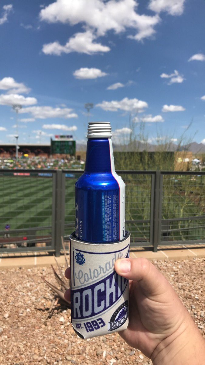 roland315's tweet photo. Great day for some baseball! #saltriverfield https://t.co/0XoeZjZWOK