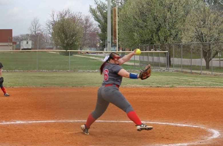 DerekBo74421081's tweet photo. Tigers softball team take 2 wins today from a good, well-coached Frank Hughes softball team. Freshman Carlie Nichols gets the win 9-8 in the first game and Senior Kaitlyn Clark gets the win 5-4 in the second. Congrats to @mistig21 and 🐯! @RyanBJackson1 https://t.co/gOoysosnle