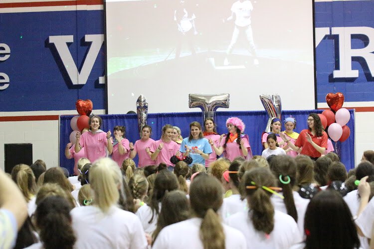 ONLY 6 MORE DAYS TO THE DANCE MARATHON! Tickets will go on sale during all lunches starting Monday. It’s $20 per ticket and it guarantees a t-shirt, food, and lot of fun! Come out and celebrate the reasons you dance and help us raise funds for the kids💓