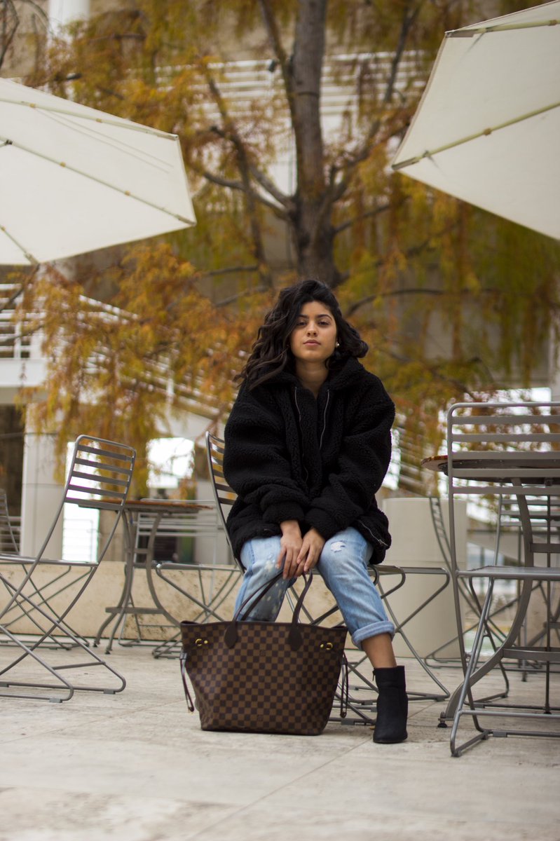 chiaragabrielaa's tweet photo. Just chillin https://t.co/KvOYQqJVuk