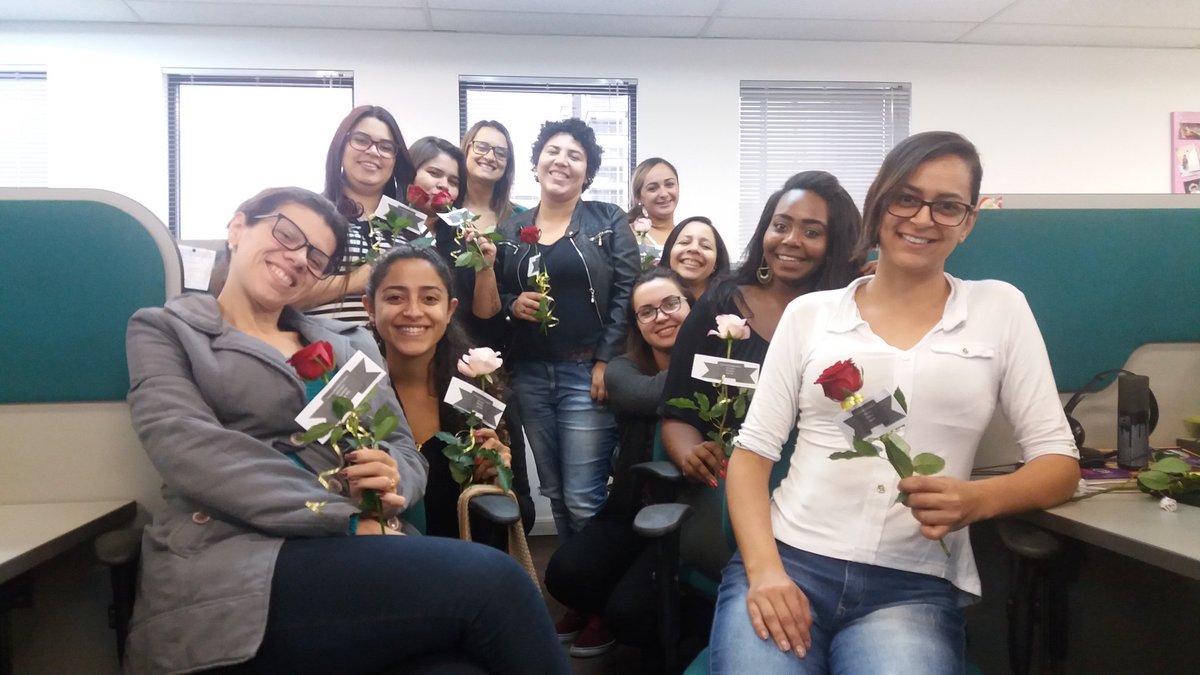 mimi_torres's tweet photo. Uma equipe pra chamar de minha!!! #SentidoApex https://t.co/IhpZbgw393