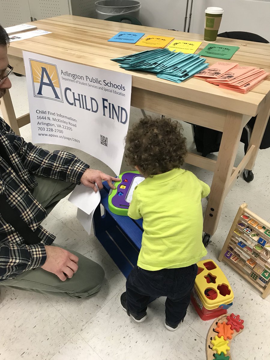 APS_childfind's tweet photo. Great day at the Resource Fair! @APS_SpecEduc @APS_PRC @APS_childfind @ArlingtonSEPTA https://t.co/joCvRl29hw