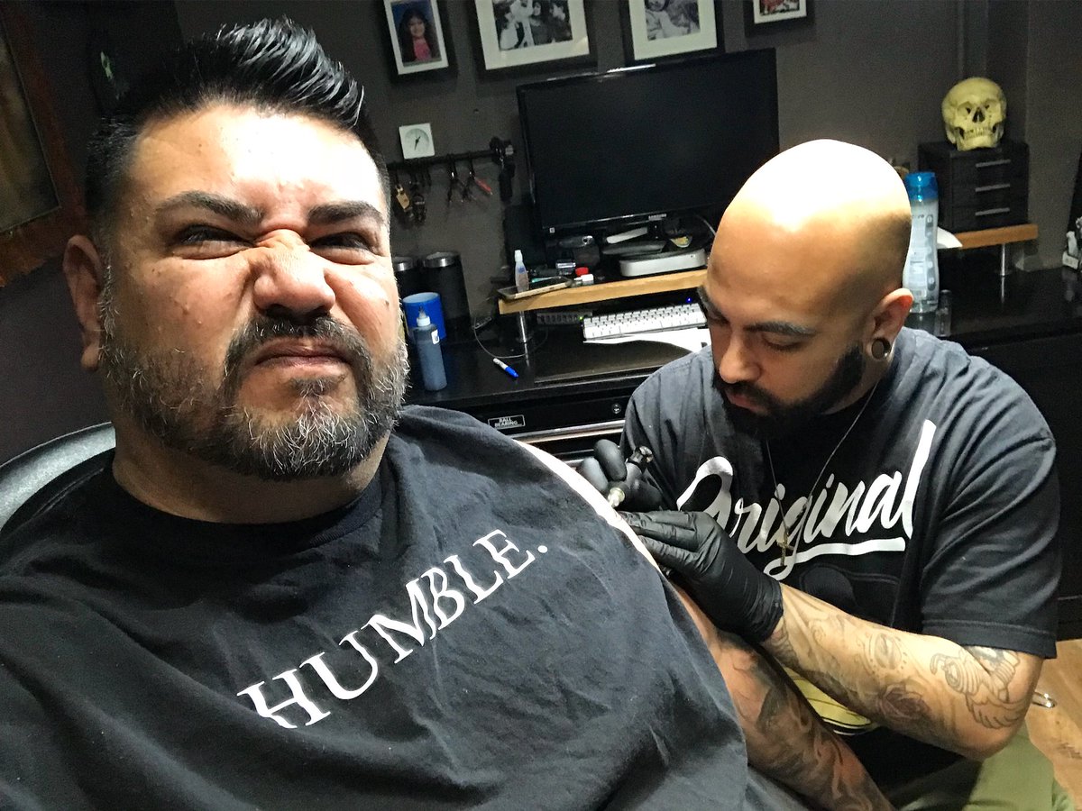 OwningTheFloat's tweet photo. Some #StPatricksDay #Ink with my dudes Freddy Robles from #InkShop! #Humble & #Original in the Building! https://t.co/ZXHt3ndpW0