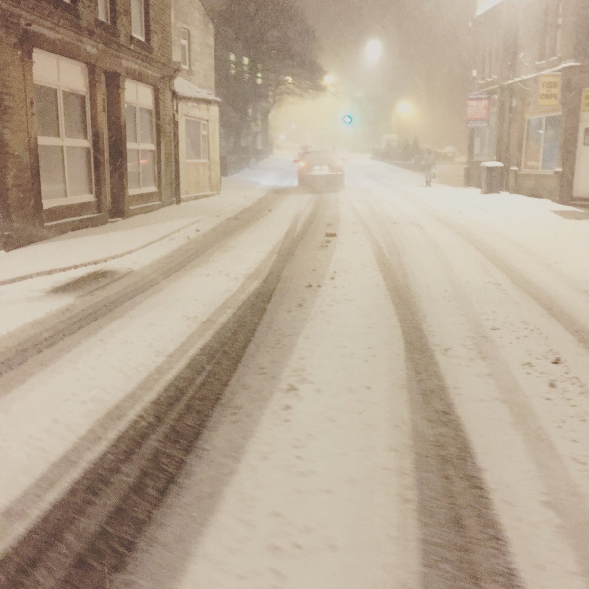 1brookebond's tweet image. Main rd through denholme. #snowgood