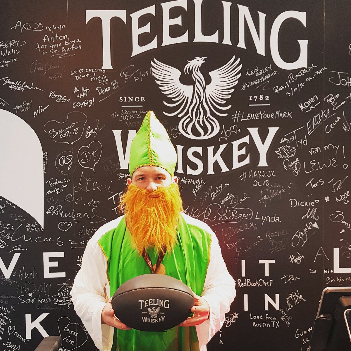DannyJoyceIRL's tweet photo. #GrandSlam was never in doubt.. got a blessing from the man himself👌🤣 
Well done Ireland!! #COYBIG #HappyStPatricksDay☘ #HonTheIrish #TeamTeeling #LeaveYourMark #ProudIrish
@TeelingWhiskey https://t.co/OiqtLAz9Dp