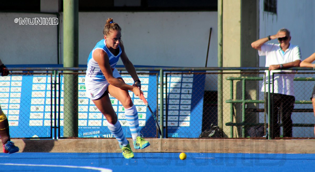 HockeyMUNIHD's tweet photo. #THMD2018 #DAMAS #01F02F #CiudadA 3 Vs #Belgrano 2 en #CCBAHockey By #MuniHD @julietajankunas https://t.co/MNXzBzkl9F