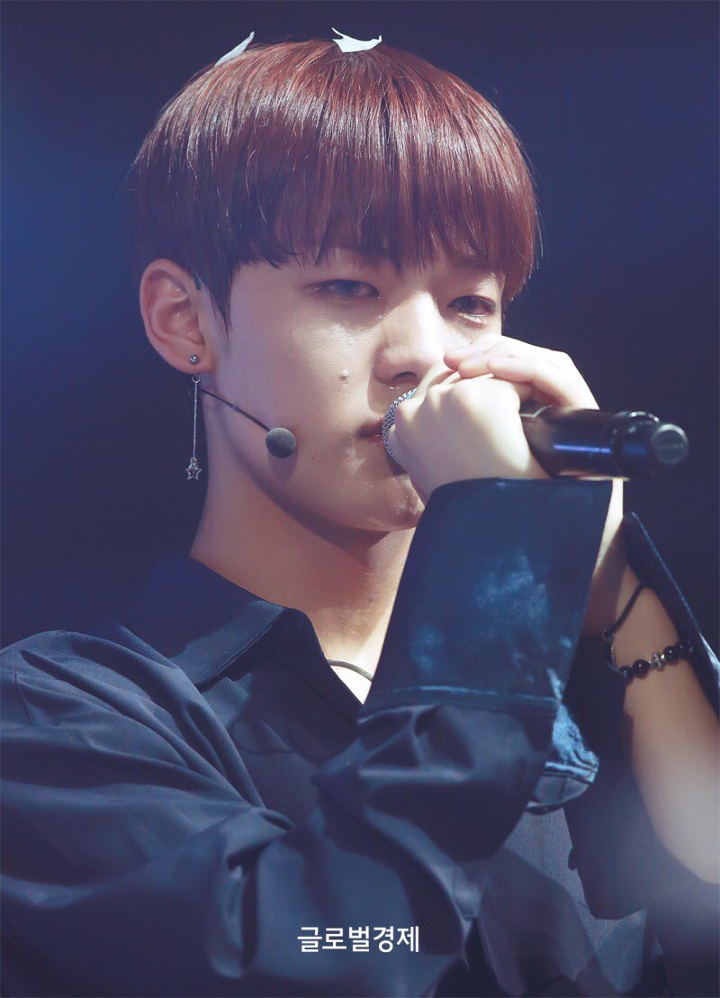yoochan_pics's tweet photo. Baby don't cryy

(because we love you and you've worked hard)
#ACE #Sweet_Fantasy #5TAR #KangYoochan #Yoochan #Chan #KangYuchan #MyStar #ILOVEACE https://t.co/4WtAdRXhkp