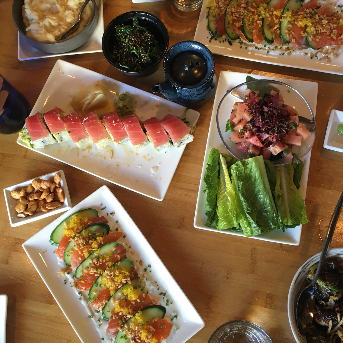 pacificcatch's tweet photo. Grab your friends and come share a meal. From our new seasonal chalkboard menu - new roasted Chiogga Beet "Poke" with romaine heart scoops and cured Salmon Tataki with yuzu tobiko from our Fish Bar. #WestcoastStyle https://t.co/3rZ2YHTK4K