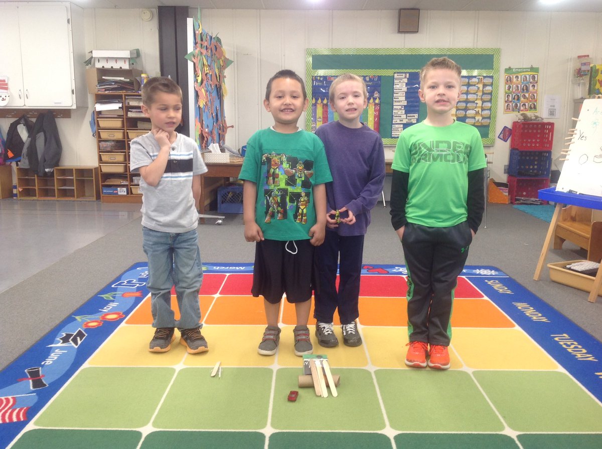 blhorchem's tweet photo. How to catch a leprechaun?  Preschoolers design a leprechaun trap.  Leprechauns visited our room but escaped the traps.#usd303 https://t.co/rqK4LdRGLw