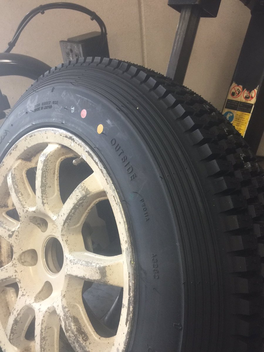 mochiya888's tweet photo. 本番用に二本組みました。
#dunlop #dilleza #FSS #74r #jmrc近畿 #jmrckinki #ダートラ #ダートトライアル #japanesemortersports https://t.co/BRBU8YY0sG