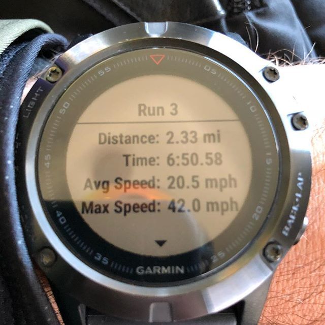 ScottishMack's tweet image. Can you be arrested for child endangerment for letting your 5 yr old ski this fast? #damnhesfast ift.tt/2tSd4zy