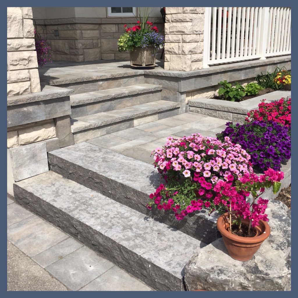 #nationallandscape #Permacon @Permacon #interlockingstone #hardscapes #naturalsteps