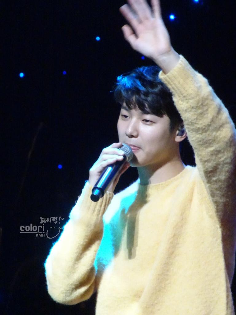 loveZS0498's tweet image. RT @colori_KMH: [PHOTO-15] 2018.01.06 #CNBLUE 8TH ANNIVERSARY FANMEETING #Track8
@MR_KANGGUN 

You are always our lovely! 😁😀

#KangMinHyuk #강민혁

*No re-edit/trim/cut
*No remove logo
***please repost with credit***