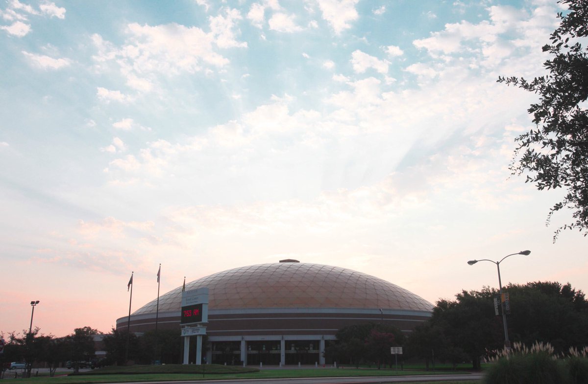 Baylor University (@baylor) on Twitter photo Got Sunday plans? Now you do. 🐻
🙏 Early morning service
⛹️♂️ 11 am: <a href="/BaylorMBB/">Baylor Men’s Basketball</a> #SicMSU
⛹️♀️ 7:30 pm: <a href="/BaylorWBB/">Baylor Women's Basketball</a> #SicUM Got Sunday plans? Now you do. 🐻
🙏 Early morning service
⛹️♂️ 11 am: <a href="/BaylorMBB/">Baylor Men’s Basketball</a> #SicMSU
⛹️♀️ 7:30 pm: <a href="/BaylorWBB/">Baylor Women's Basketball</a> #SicUM
