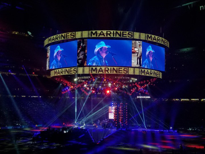 TheBullHouston's tweet photo. The reason we get to make memories the way we have been this @RODEOHOUSTON season is because of the Men and Women in uniform that risk everything each and every day. 

@BradPaisley did an amazing job recognizing members of the United States military. 
#YouCantRodeoWithoutTheBull https://t.co/oyaYt7cc2g