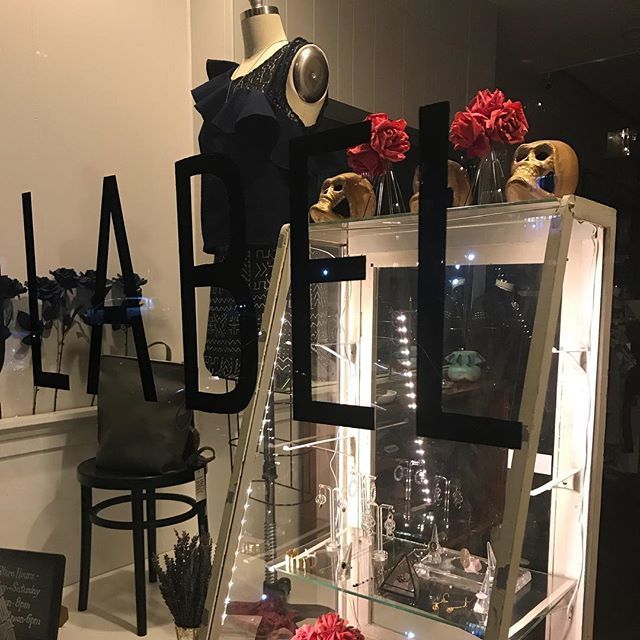 LineAndLabel's tweet image. Spring vibes in the shop 🌸
-
-
-
#springforward #newthreads #spring2018 #supportthemakers #shoplocal #slowfashion #localdesigner #madeinbrooklyn #greenpoint #marchmakers ift.tt/2pmfkK3