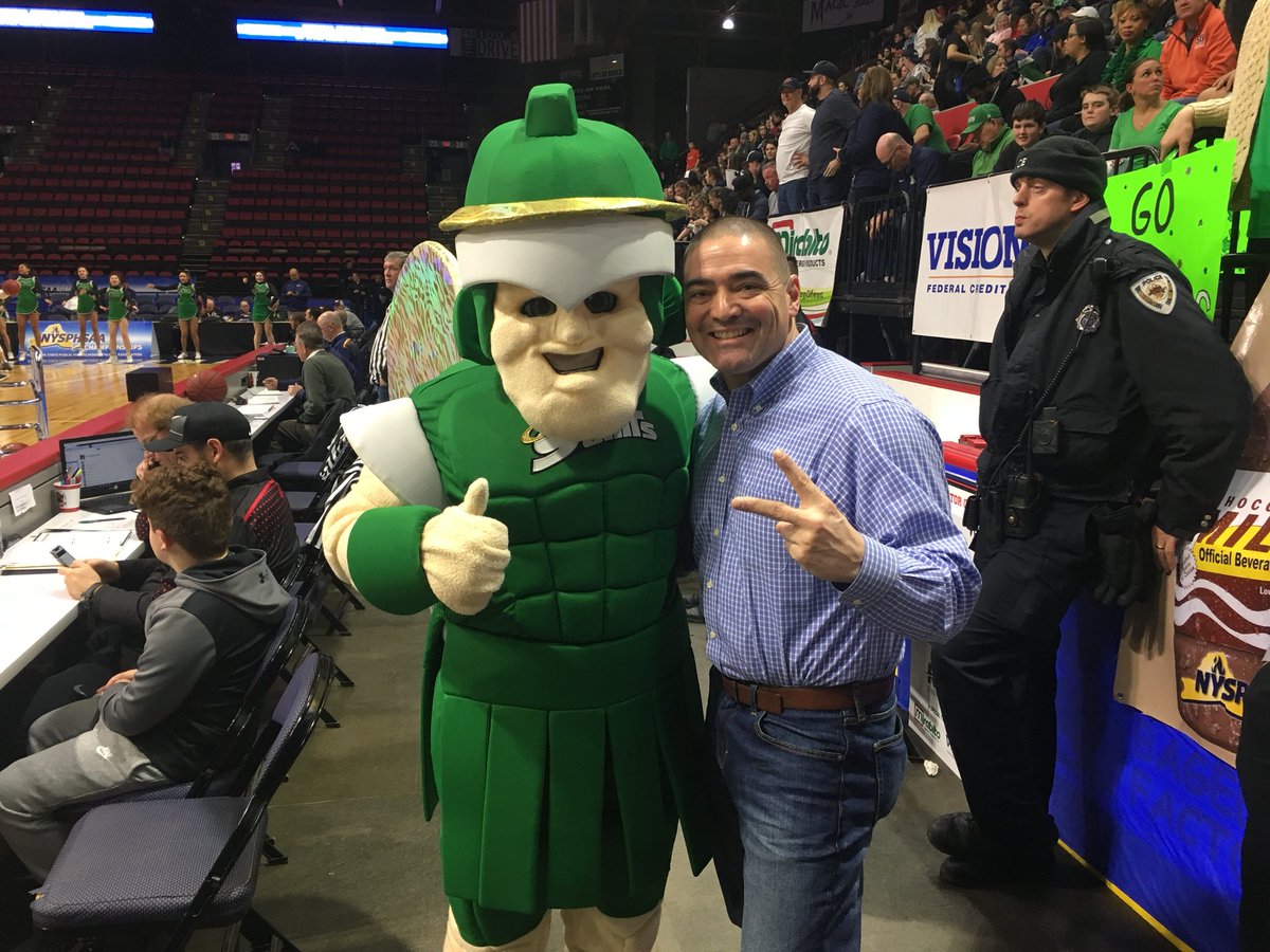 Fred Akshar tweet media