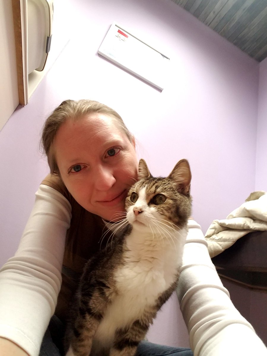 junglepixie's tweet image. The last picture. I have never been so broken up about losing a pet.