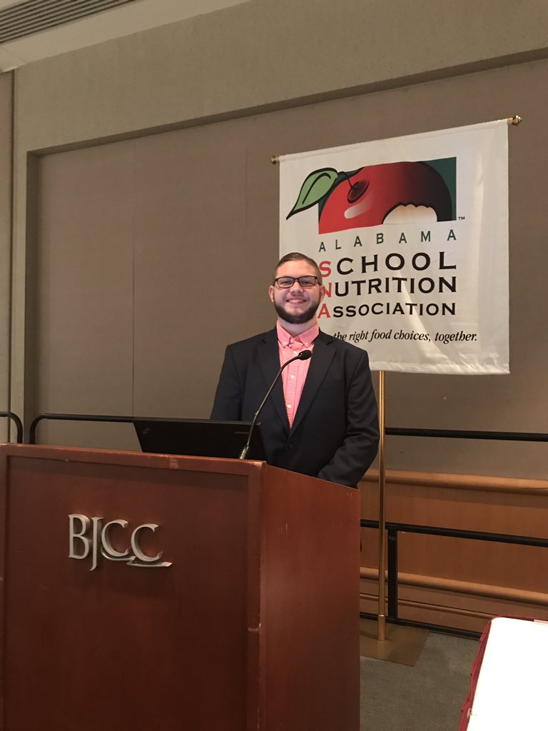 HooverCNP's tweet photo. Jacob Lindsey, a senior @HooverHighBucs did a great job representing @HooverSchools by serving on a student panel at the Alabama School Nutrition Association today. #schoollunch https://t.co/l4b7vwzk3a