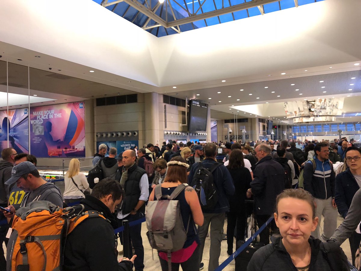 dera_nevin's tweet photo. All these people are on journeys, but no one else is going to discover what’s #hackening in the legal tech world.  MELBOURNE here I come! Looking forward to meeting at Monash Law School. #GLH2018 #tothemars https://t.co/91czTF3lV3
